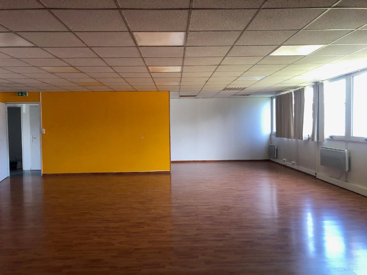 Bureau Pringy 298m² Location bureau Pringy Haute-Savoie OLBUR2423405 1